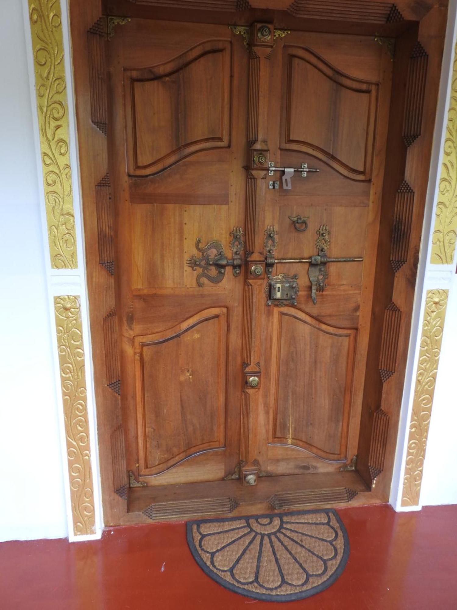 Shoreline Marari Beach Villa At Golden Beach Mararikulam Alappuzha Exterior photo